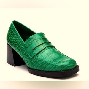Coconuts by Matisse -green loafers